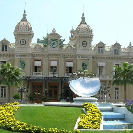 דירה Overlooking Monte Carlo בוסוליי