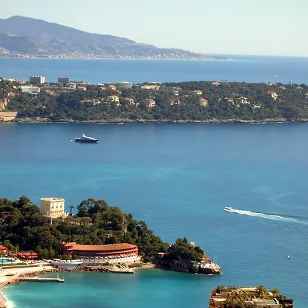 Overlooking Monte Carlo Apartment *